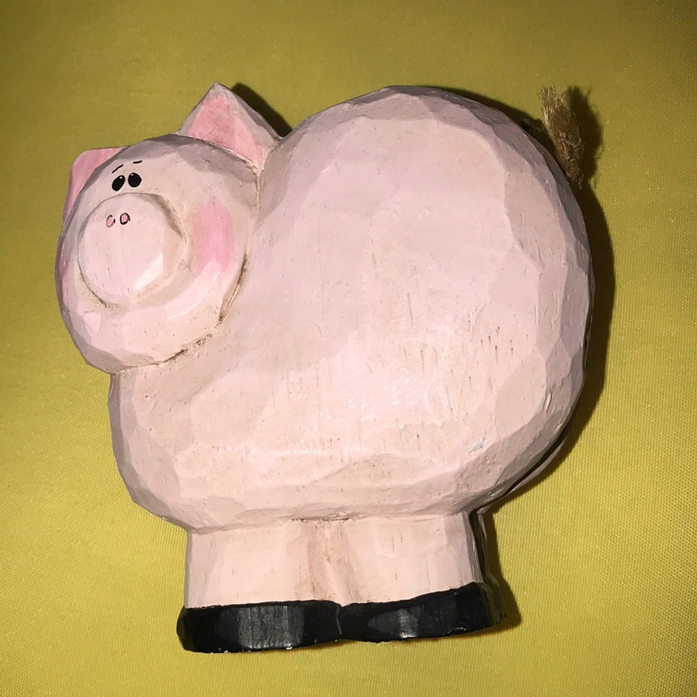 Wood carved piggy 🐷 by Eddie Walker Cannon Falls
